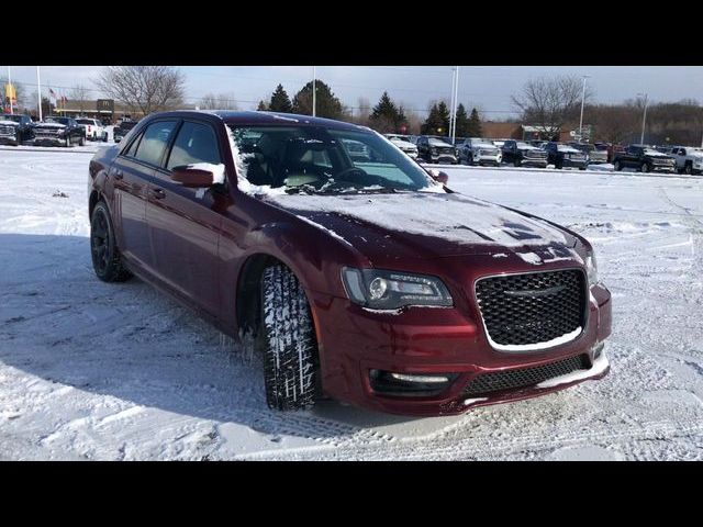 2022 Chrysler 300 300 Touring L