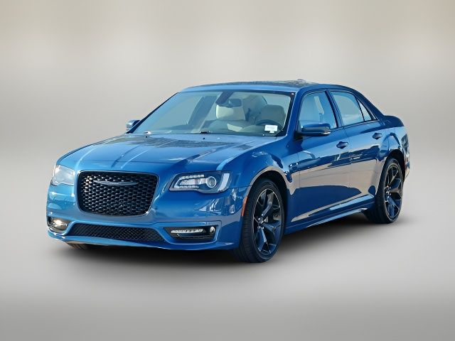 2022 Chrysler 300 Touring L