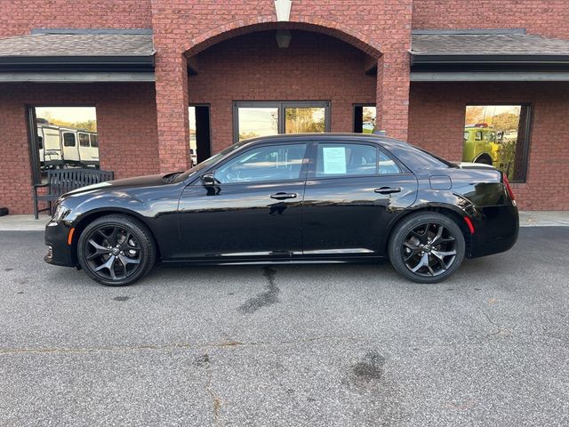 2022 Chrysler 300 Touring L