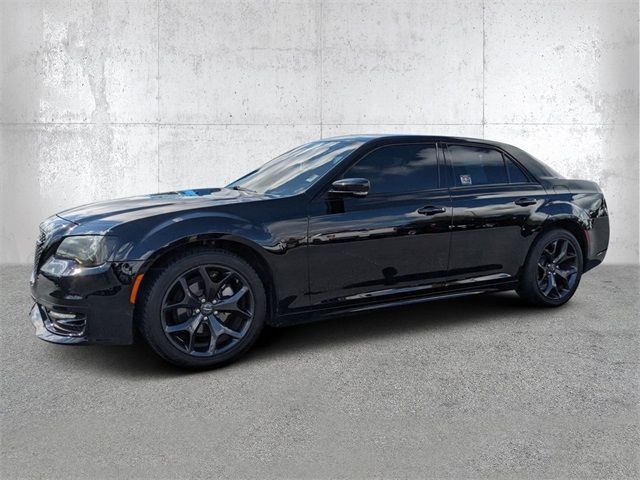 2022 Chrysler 300 Touring L