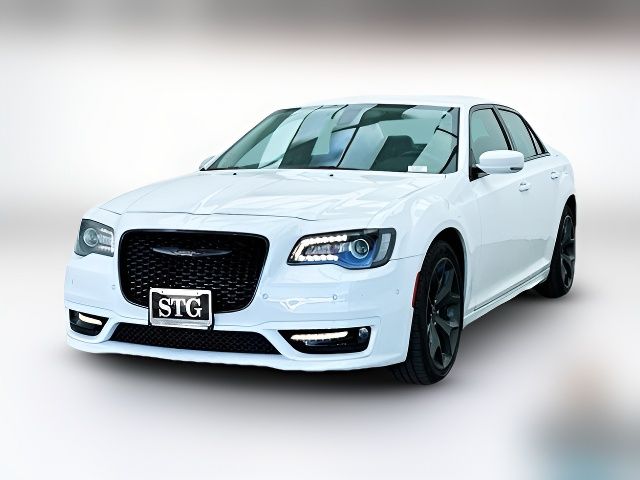 2022 Chrysler 300 Touring L