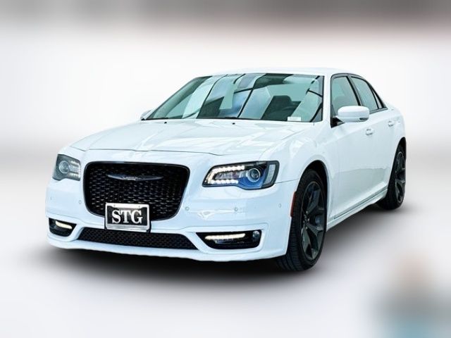 2022 Chrysler 300 Touring L