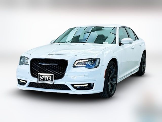 2022 Chrysler 300 Touring L