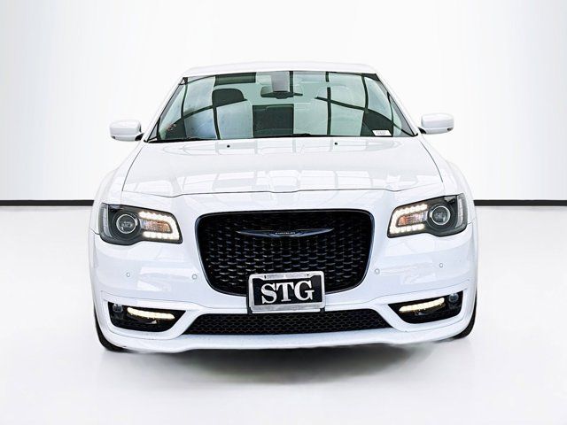 2022 Chrysler 300 Touring L