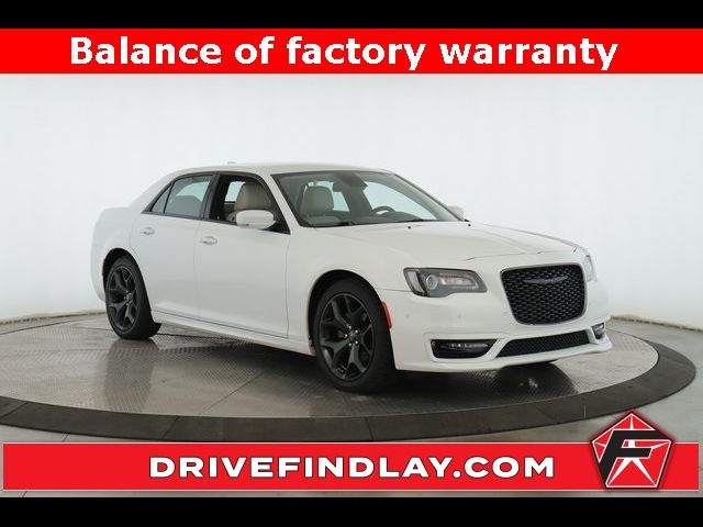 2022 Chrysler 300 300 Touring L