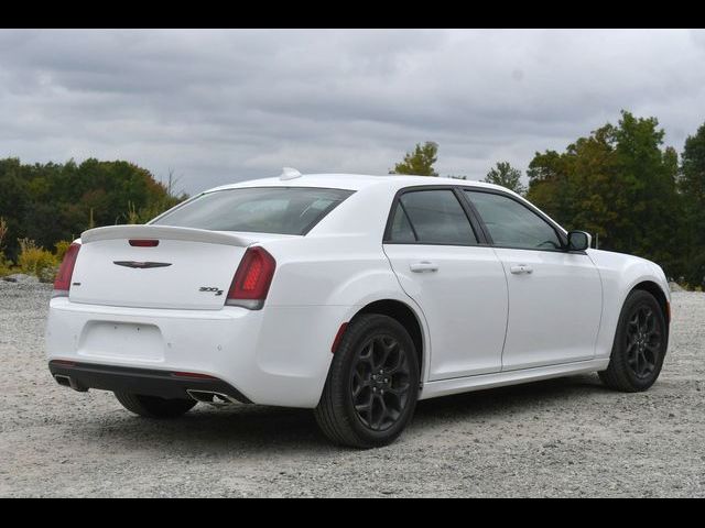 2022 Chrysler 300 300S