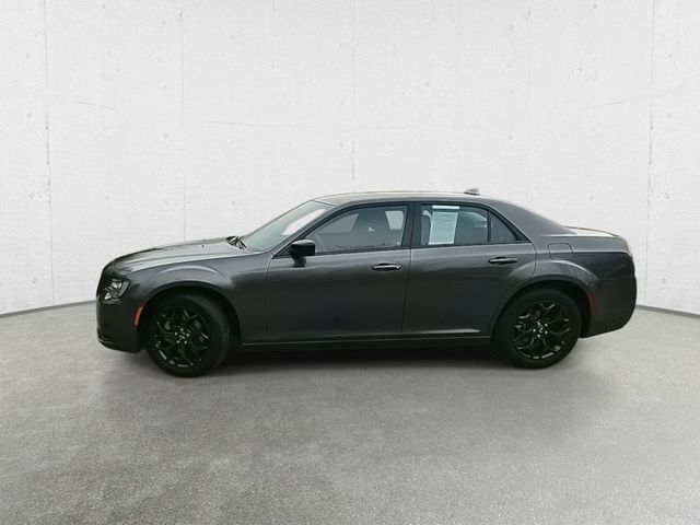 2022 Chrysler 300 Touring