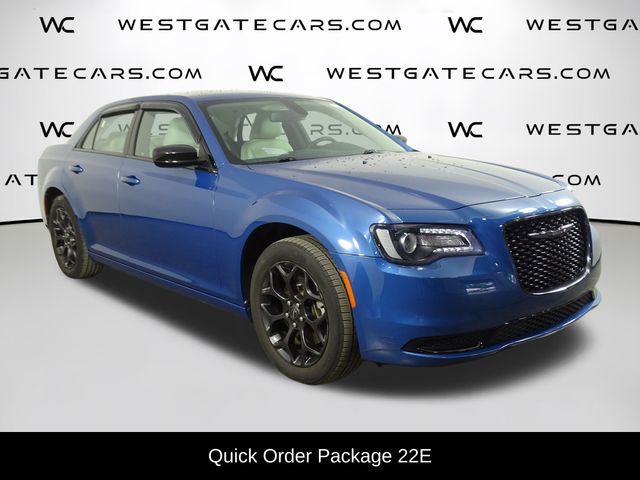 2022 Chrysler 300 Touring