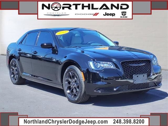 2022 Chrysler 300 Touring