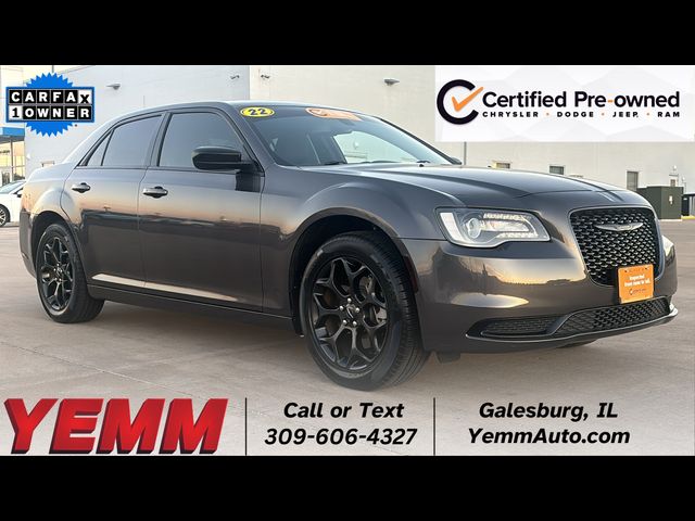 2022 Chrysler 300 Touring