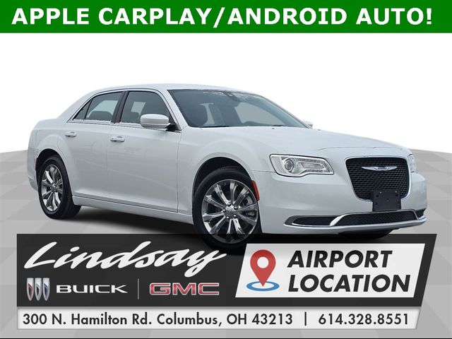 2022 Chrysler 300 Touring