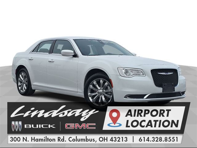 2022 Chrysler 300 Touring