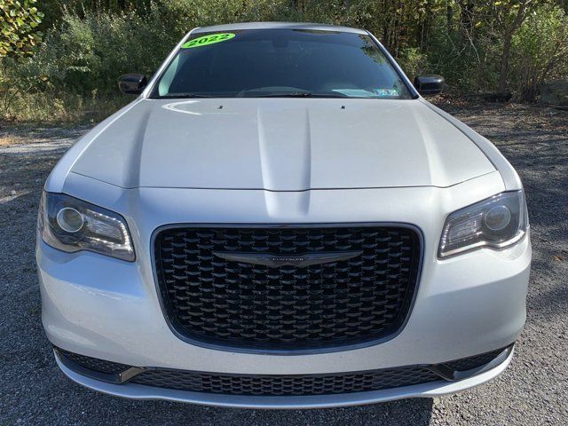 2022 Chrysler 300 Touring