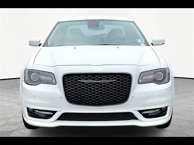 2022 Chrysler 300 300 Touring L