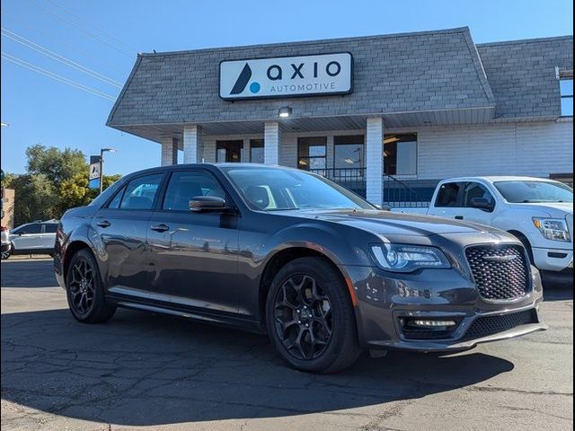 2022 Chrysler 300 Touring L