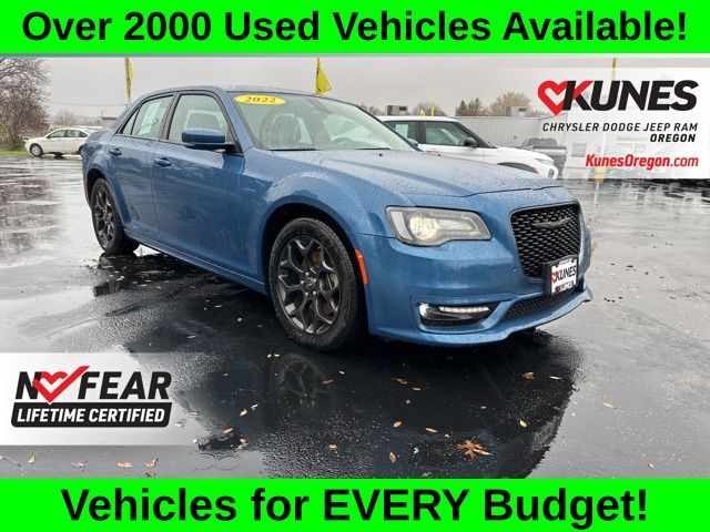 2022 Chrysler 300 Touring L