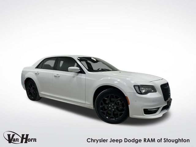 2022 Chrysler 300 300 Touring L