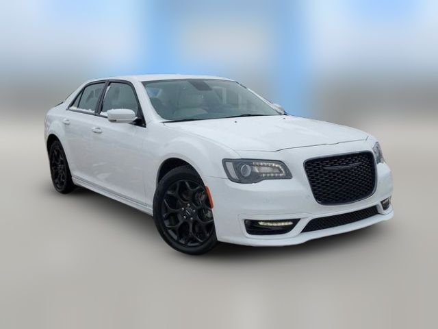 2022 Chrysler 300 300 Touring L