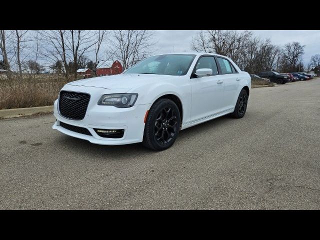 2022 Chrysler 300 300 Touring L