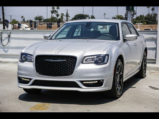 2022 Chrysler 300 Touring L