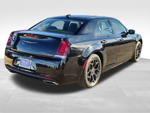 2022 Chrysler 300 Touring L