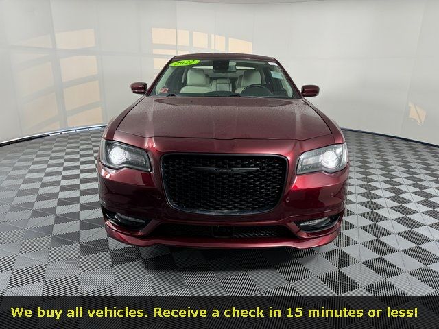 2022 Chrysler 300 Touring L