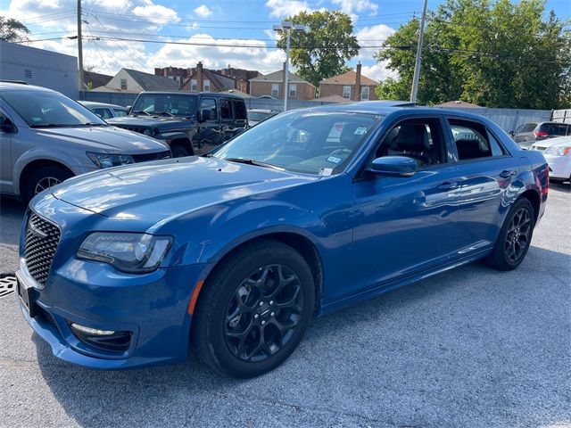 2022 Chrysler 300 Touring L