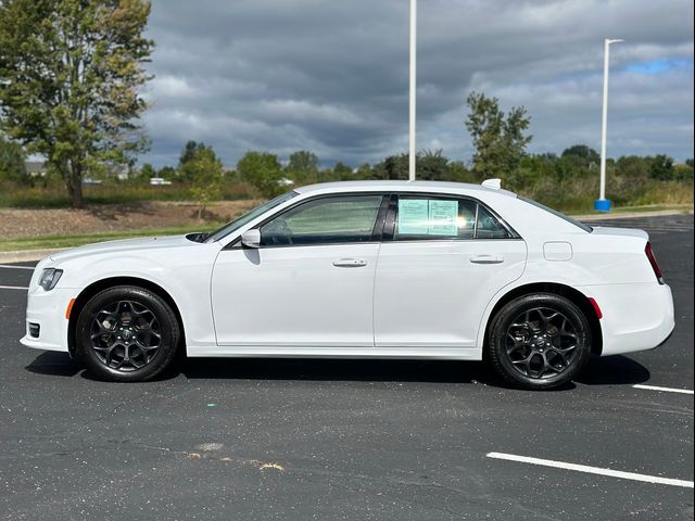 2022 Chrysler 300 300 Touring L