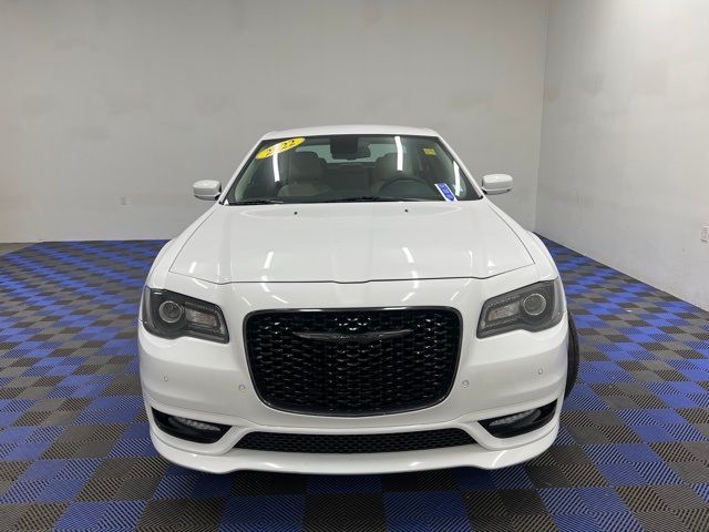 2022 Chrysler 300 300 Touring L