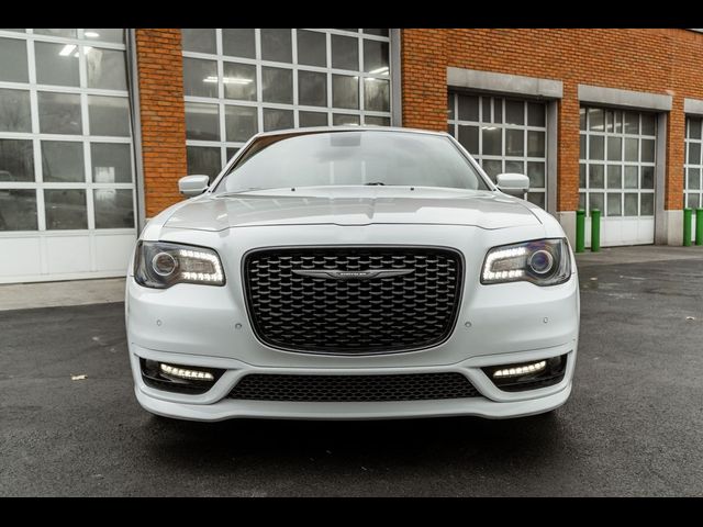 2022 Chrysler 300 300 Touring L