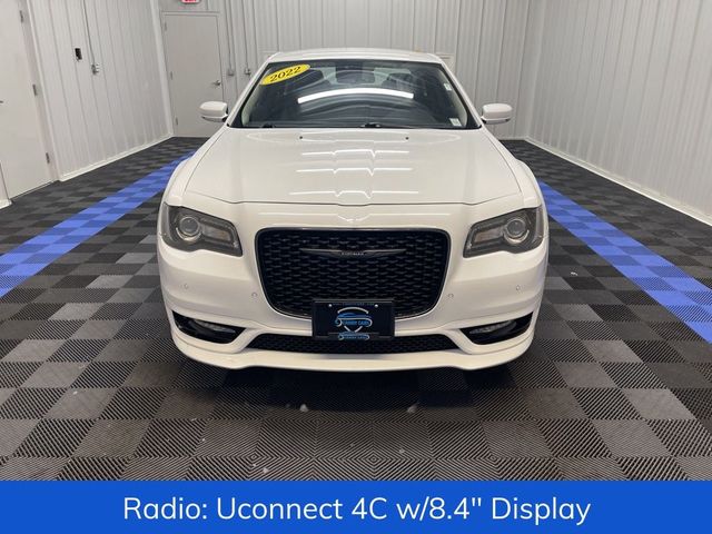 2022 Chrysler 300 300 Touring L