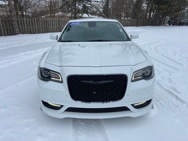 2022 Chrysler 300 300 Touring L