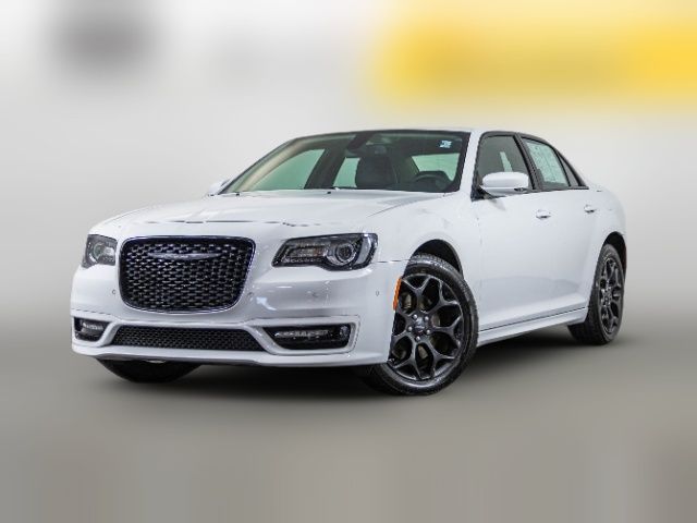 2022 Chrysler 300 Touring L