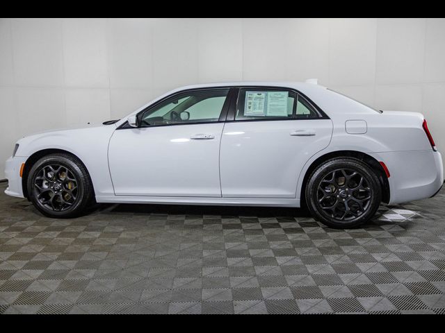 2022 Chrysler 300 Touring L