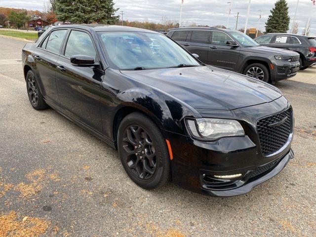 2022 Chrysler 300 Touring L