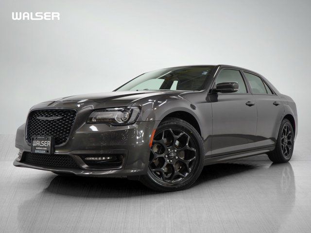 2022 Chrysler 300 Touring L