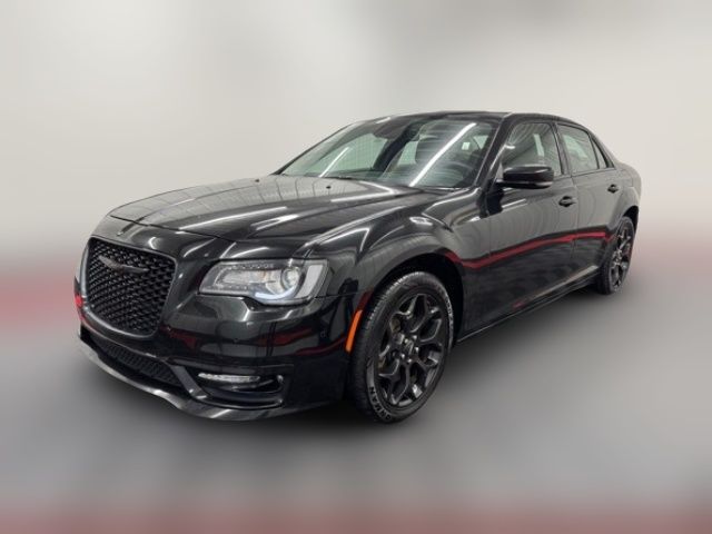 2022 Chrysler 300 300 Touring L