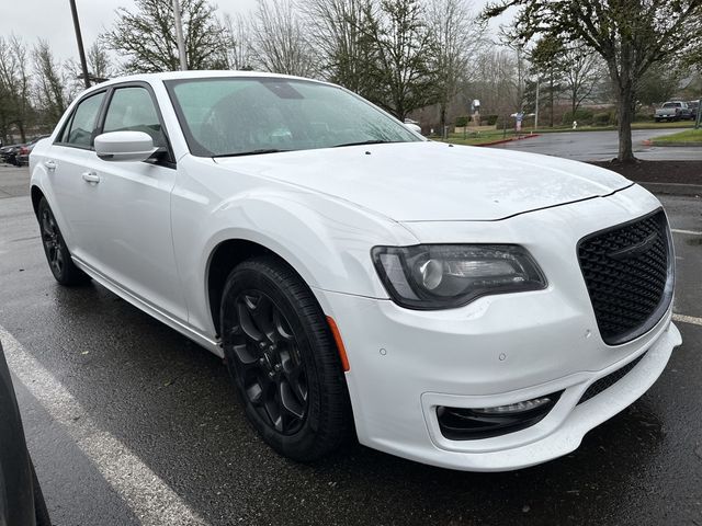 2022 Chrysler 300 300 Touring L