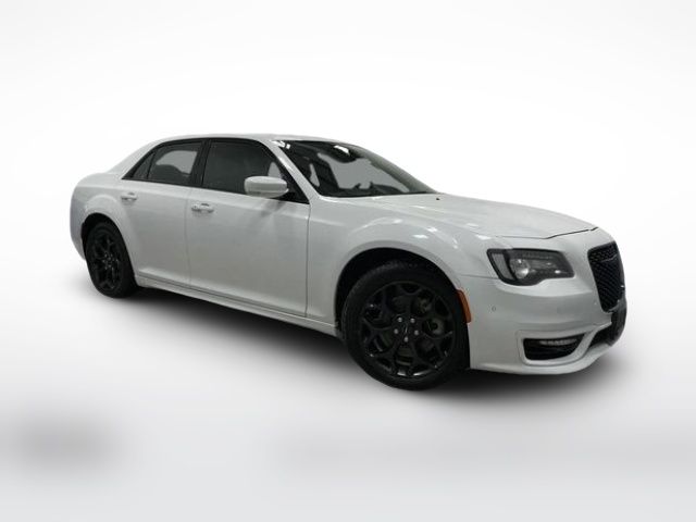 2022 Chrysler 300 300 Touring L