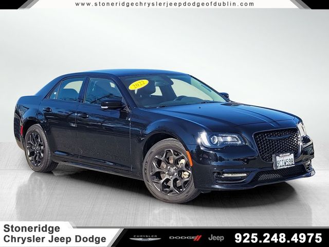 2022 Chrysler 300 Touring L