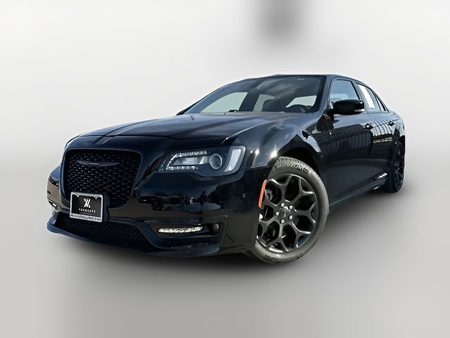 2022 Chrysler 300 Touring L