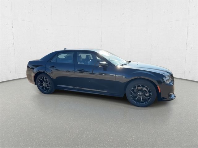 2022 Chrysler 300 Touring L