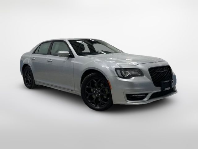 2022 Chrysler 300 300 Touring L