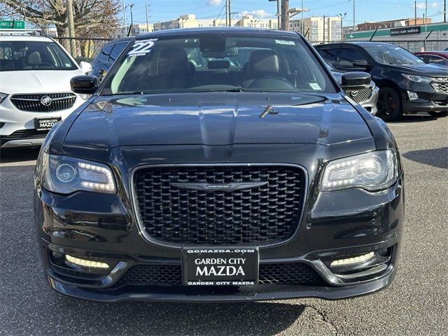 2022 Chrysler 300 Touring L
