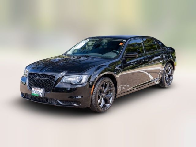 2022 Chrysler 300 Touring