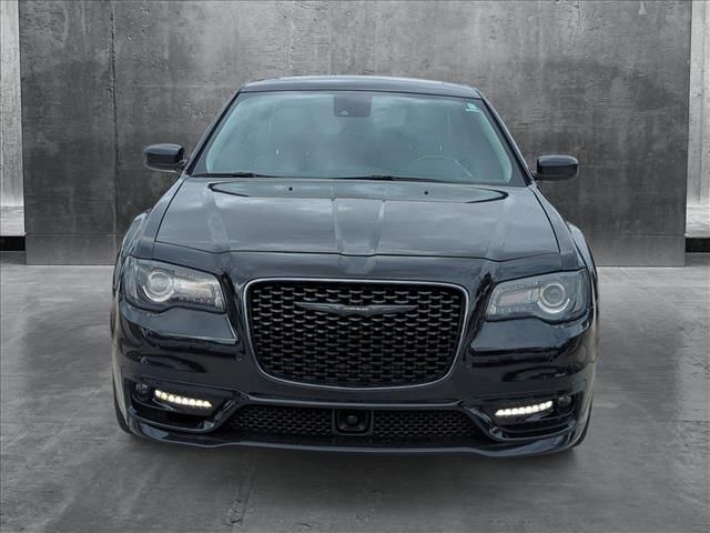 2022 Chrysler 300 Touring L