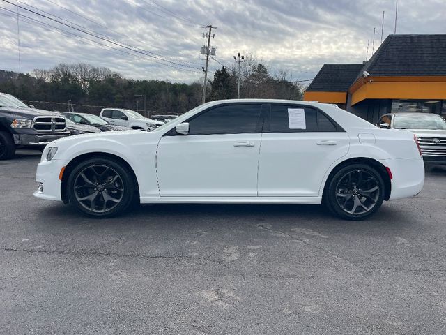 2022 Chrysler 300 Touring L