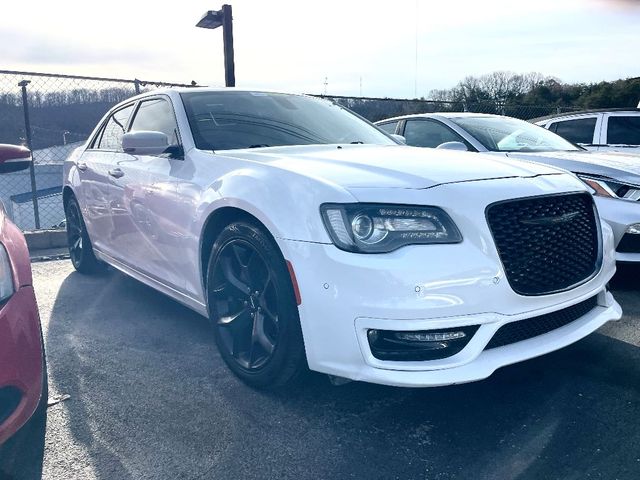 2022 Chrysler 300 Touring L