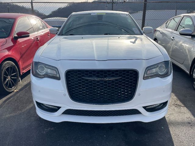 2022 Chrysler 300 Touring L