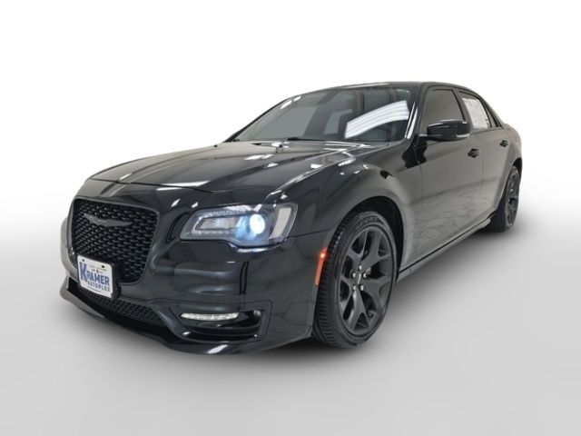 2022 Chrysler 300 Touring L